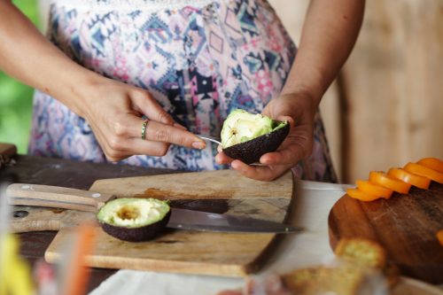 preparing-food-picnic